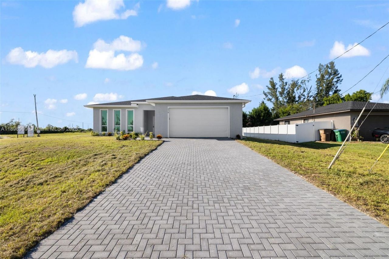 2518 NW 10th Ter, Cape Coral, FL 33993 Photo