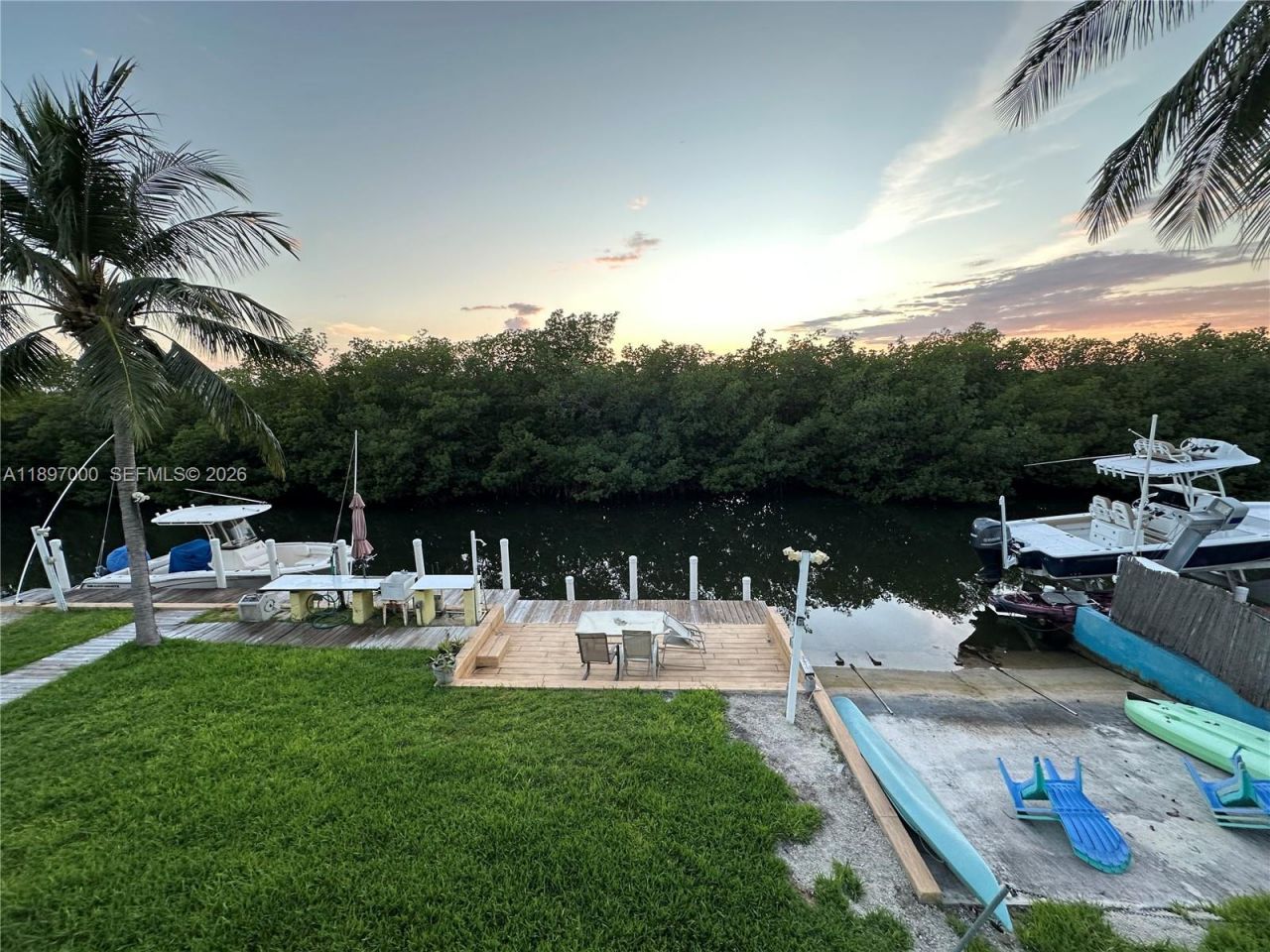 164 Venetian Dr, Islamorada, FL 33036 Photo