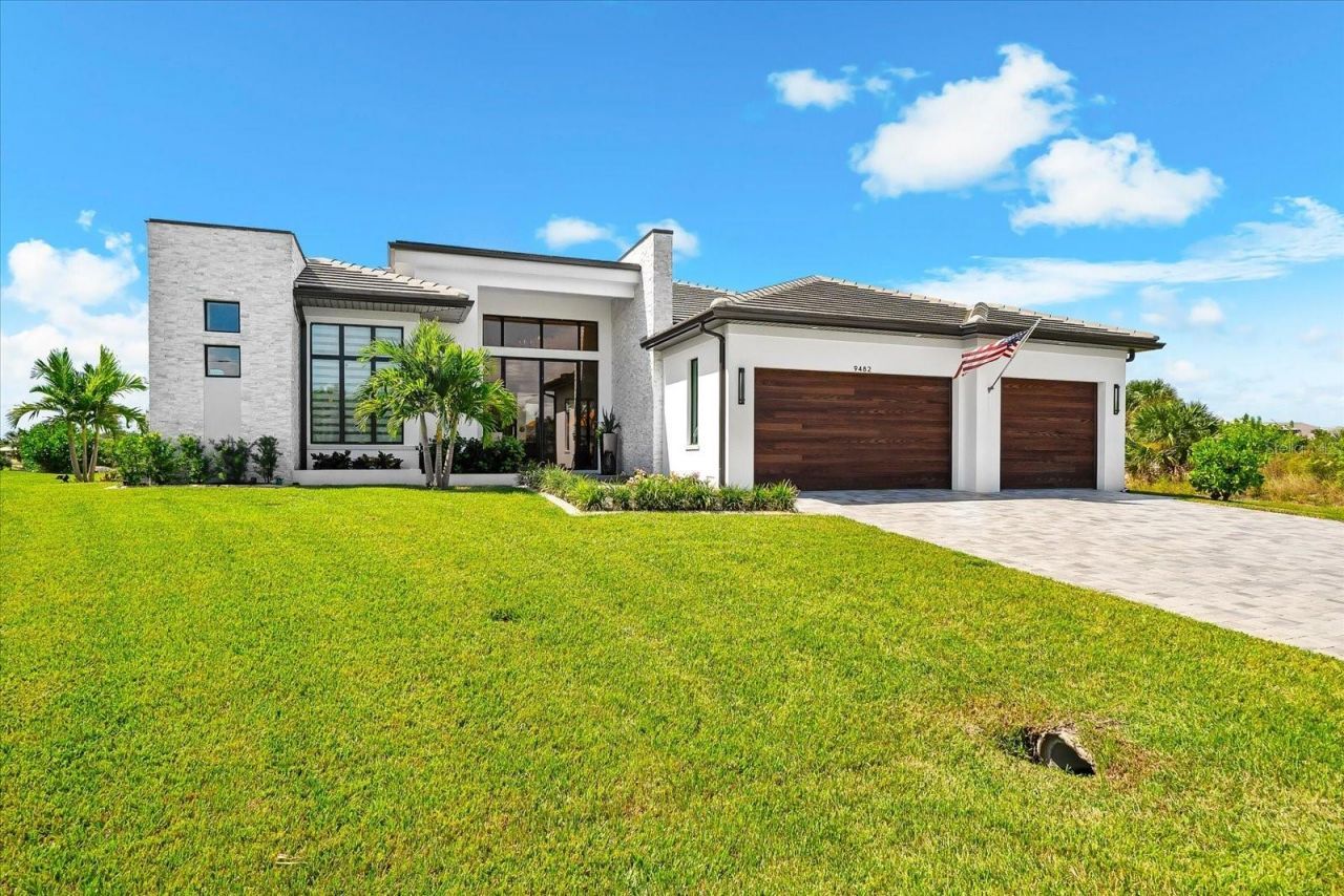 9482 Bluegill Circle, Port Charlotte, FL 33981 Photo