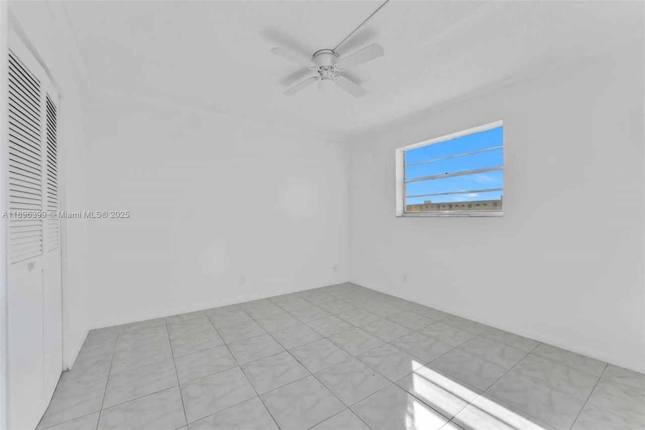 2145 Pierce St, Unit 305, Hollywood, FL 33020 Photo