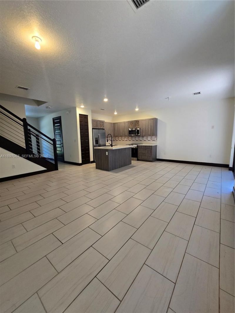 15930 NW 91st Ct, Miami Lakes, FL 33018 Photo