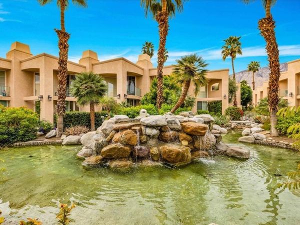 1555 N Chaparral Road, Unit 323, Palm Springs, CA 92262