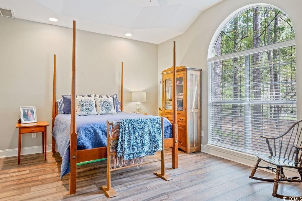 1614 Club Circle Dr. Photo 20