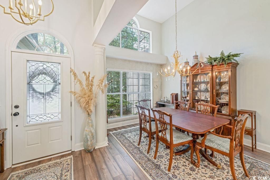 1614 Club Circle Dr. Photo 9