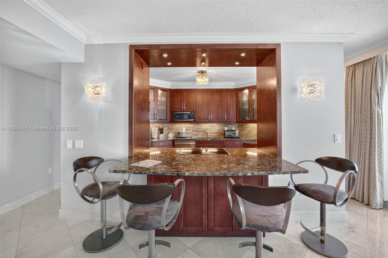 3370 Hidden Bay Dr, Unit 2607, Aventura, FL 33180 Photo