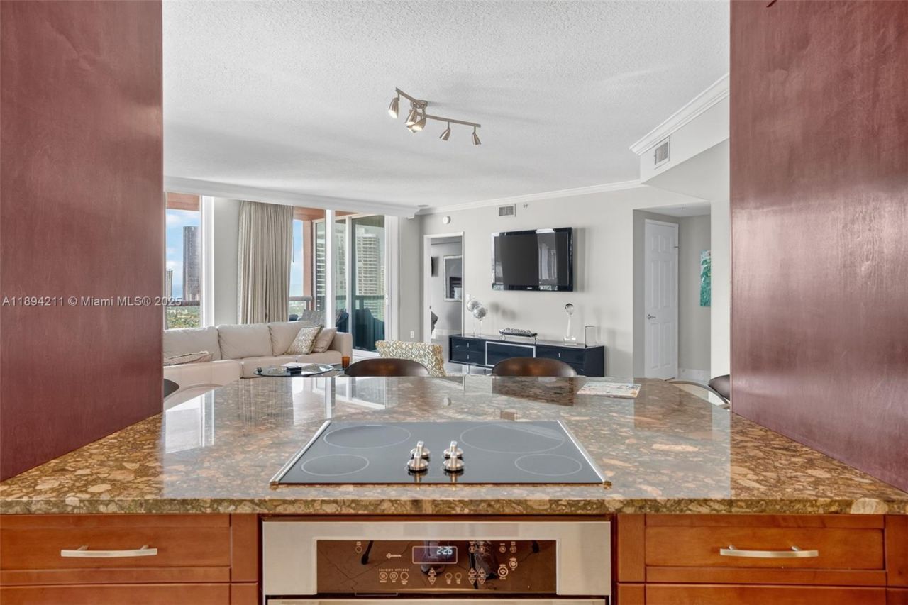 3370 Hidden Bay Dr, Unit 2607, Aventura, FL 33180 Photo