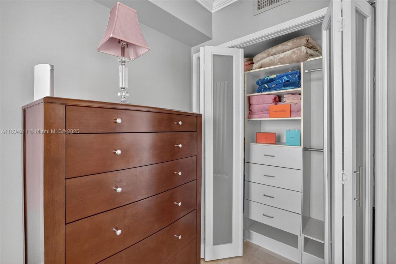 3370 Hidden Bay Dr, Unit 2607, Aventura, FL 33180 Photo