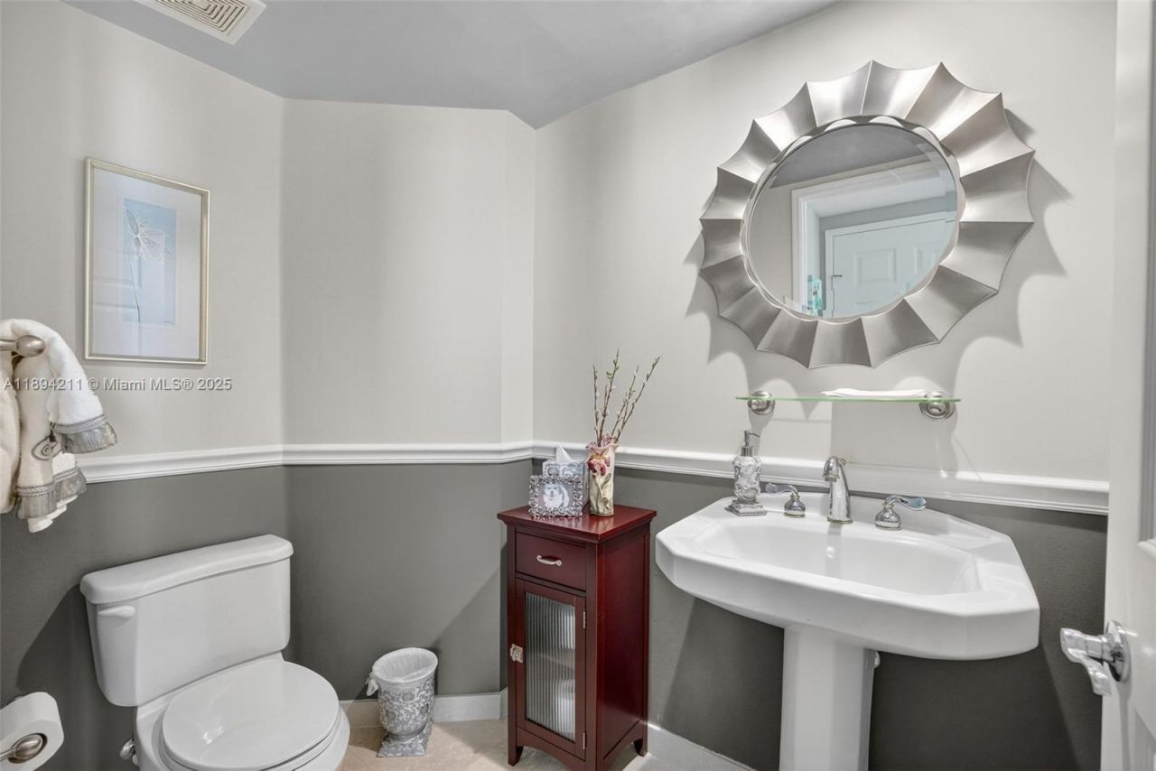 3370 Hidden Bay Dr, Unit 2607, Aventura, FL 33180 Photo