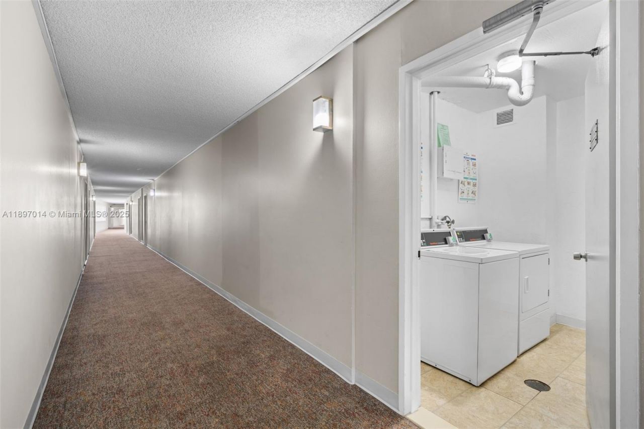 401 Golden Isles Dr, Unit 304, Hallandale Beach, FL 33009 Photo