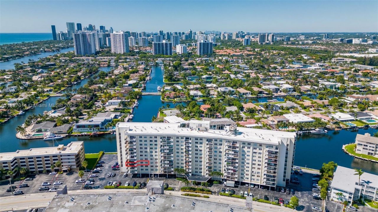 401 Golden Isles Dr, Unit 304, Hallandale Beach, FL 33009 Photo