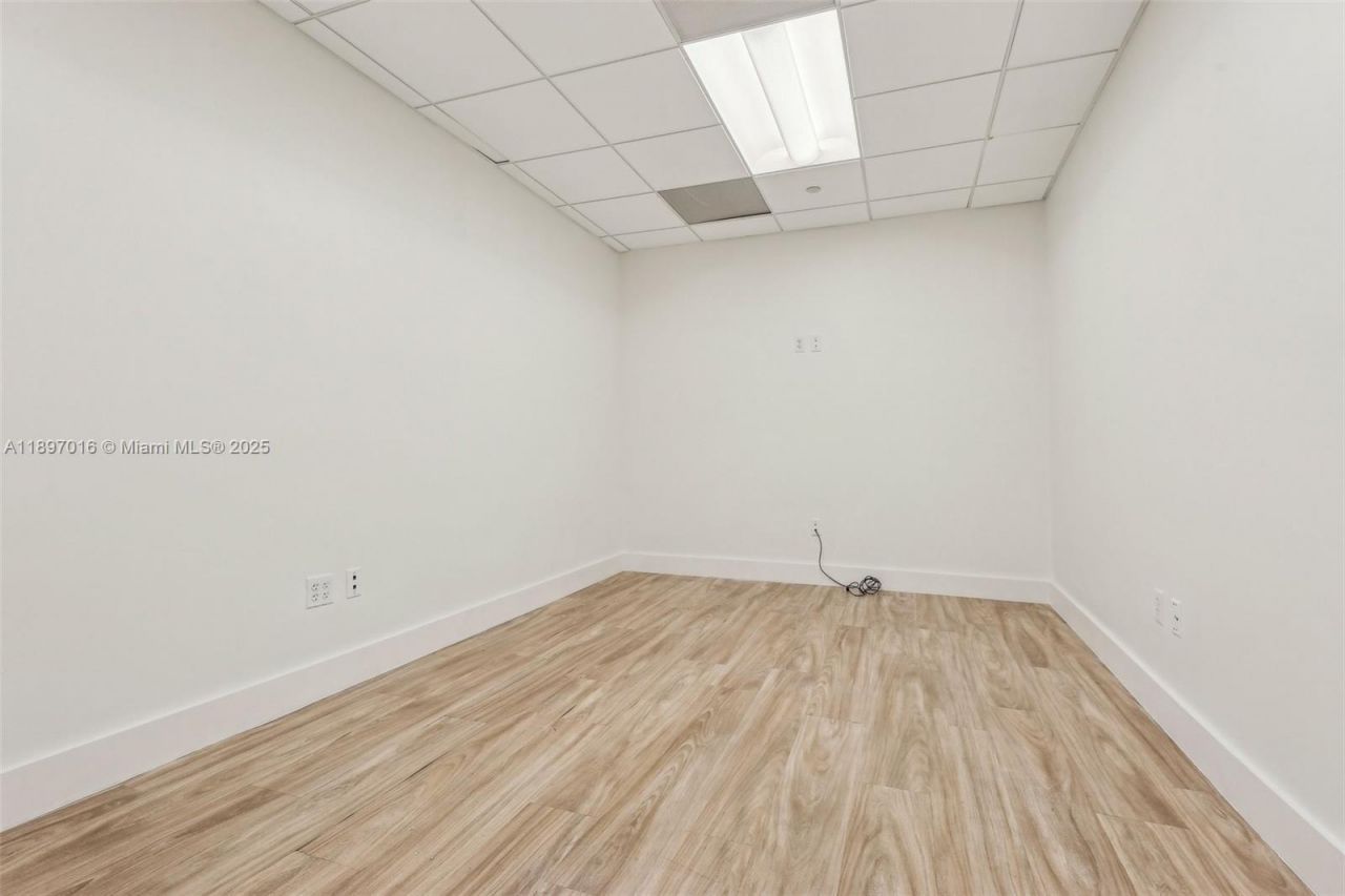 1200 Brickell Ave, Unit 520A-D, Miami, FL 33131 Photo