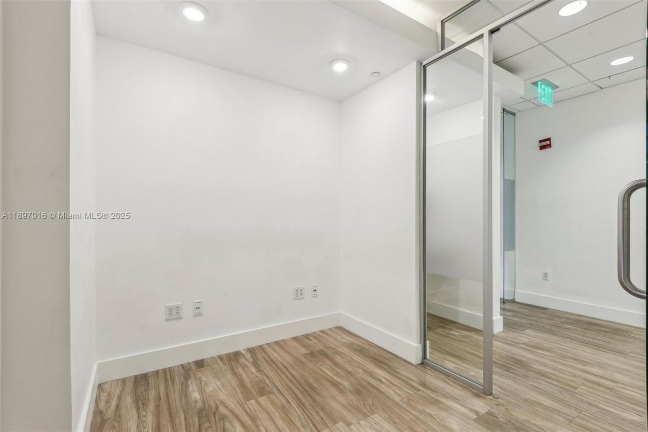 1200 Brickell Ave, Unit 520A-D, Miami, FL 33131 Photo