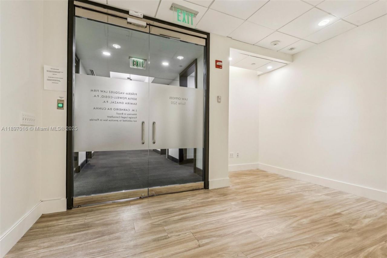 1200 Brickell Ave, Unit 520A-D, Miami, FL 33131 Photo