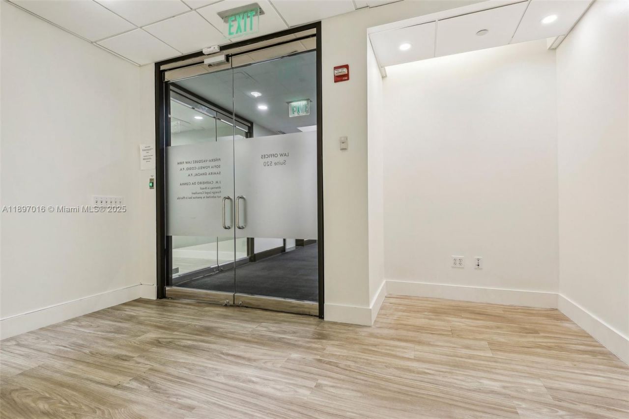 1200 Brickell Ave, Unit 520A-D, Miami, FL 33131 Photo