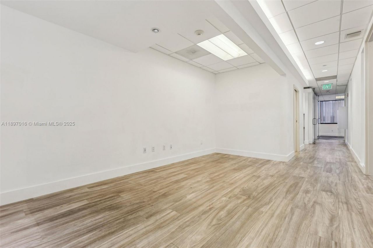 1200 Brickell Ave, Unit 520A-D, Miami, FL 33131 Photo