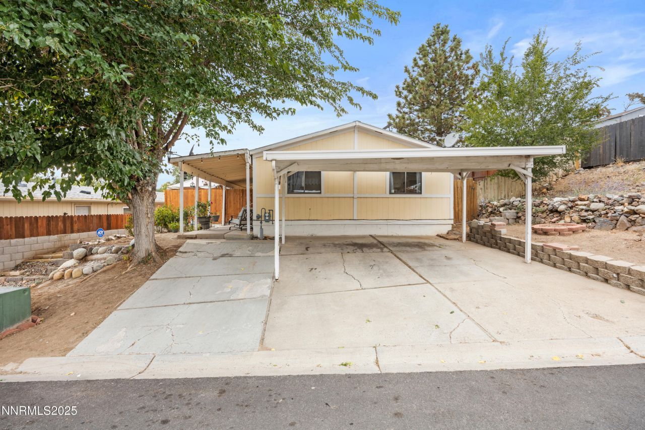 2735 Daffodil Way, Reno, NV 89512 Photo