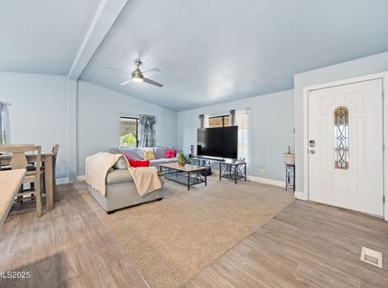 2735 Daffodil Way, Reno, NV 89512 Photo