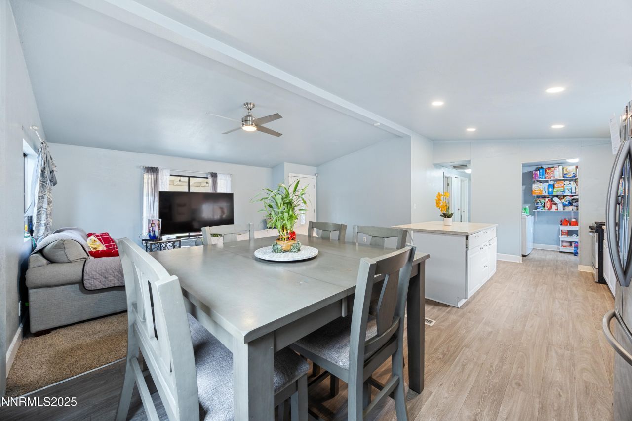 2735 Daffodil Way, Reno, NV 89512 Photo