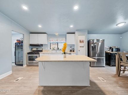 2735 Daffodil Way, Reno, NV 89512 Photo