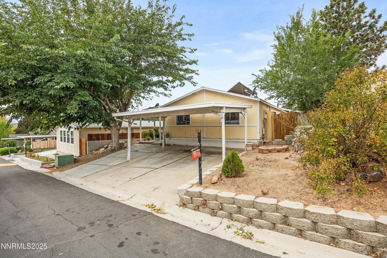2735 Daffodil Way, Reno, NV 89512 Photo