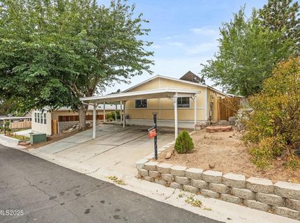2735 Daffodil Way, Reno, NV 89512 Photo