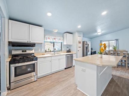 2735 Daffodil Way, Reno, NV 89512 Photo