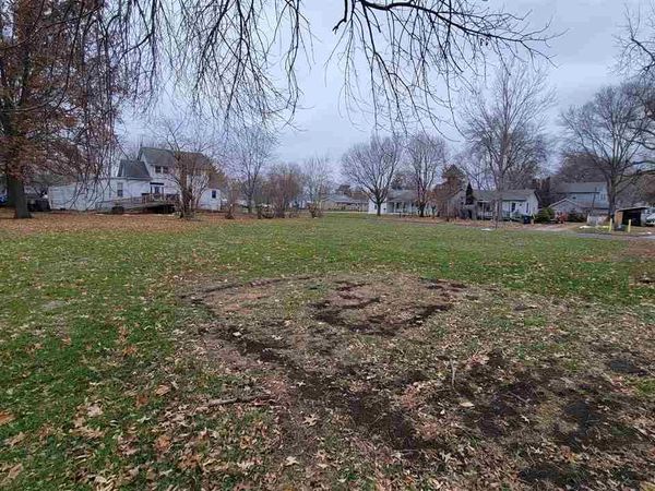 239 W South St, Marengo, IA 52301