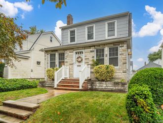 43-52 169 Street Flushing, NY 11358