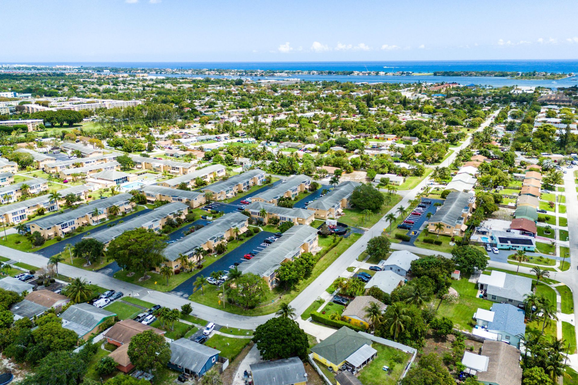 2102 NE 1st Way, Unit 206, Boynton Beach, FL 33435 Photo