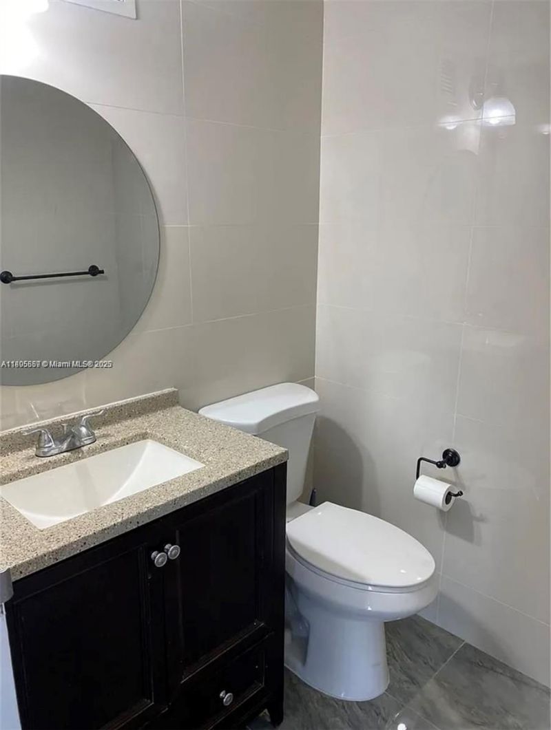 2101 Atlantic Shores Blvd, Unit 402, Hallandale Beach, FL 33009 Photo