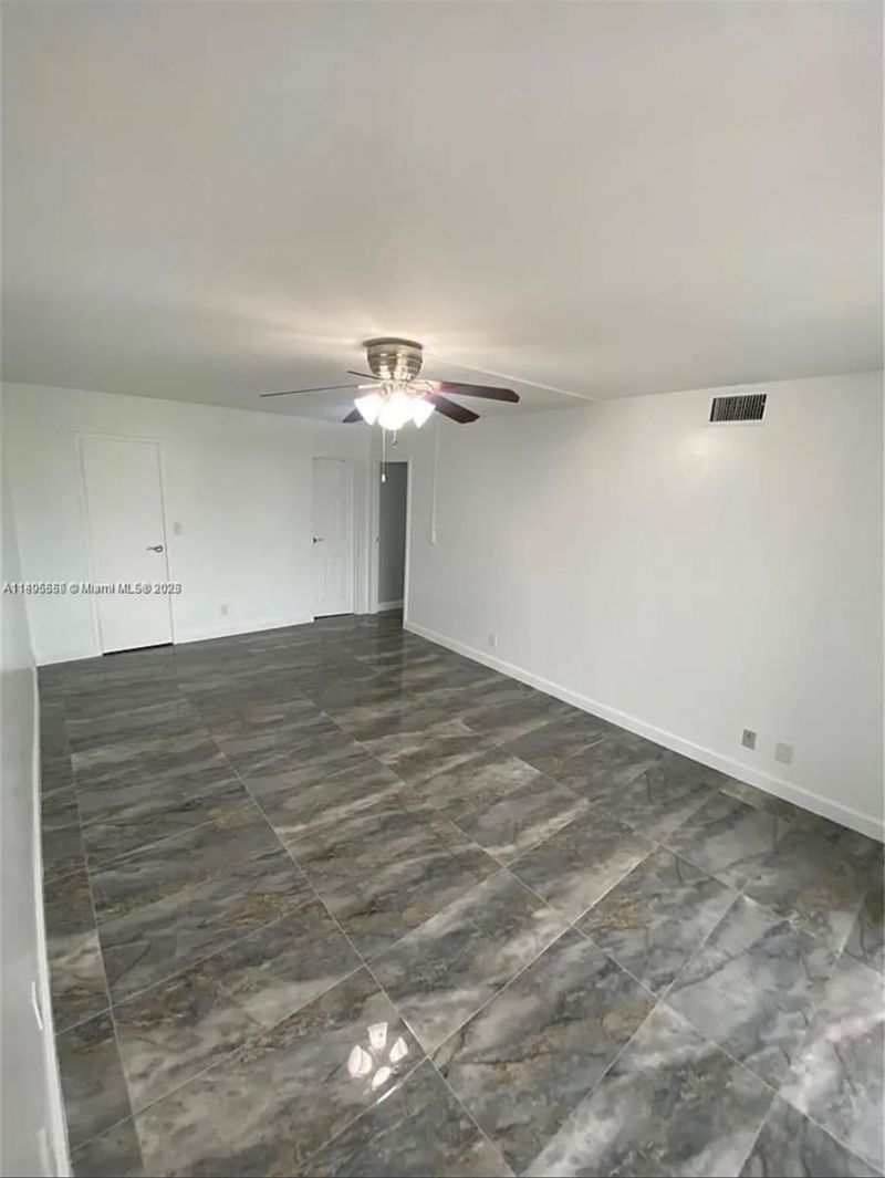 2101 Atlantic Shores Blvd, Unit 402, Hallandale Beach, FL 33009 Photo