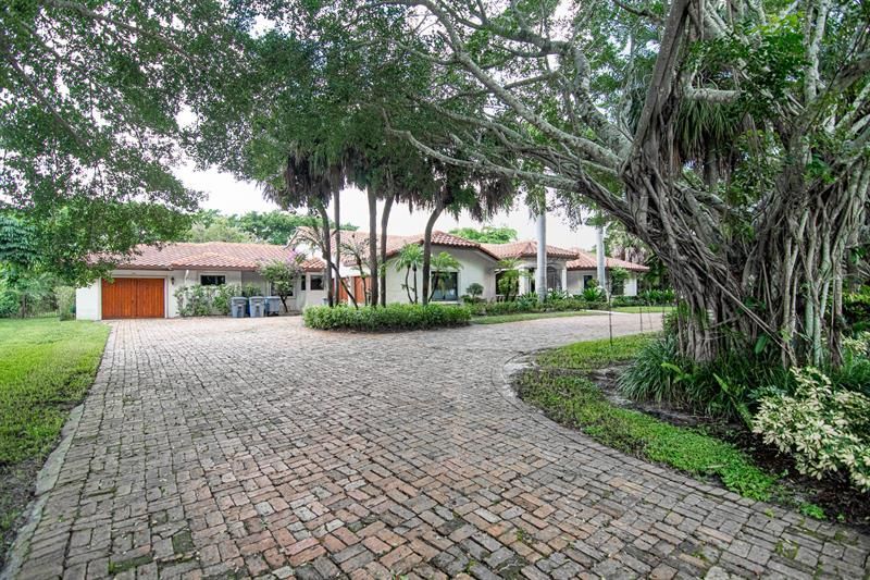 8208 Twin Lake Drive, Boca Raton, FL 33496 Photo