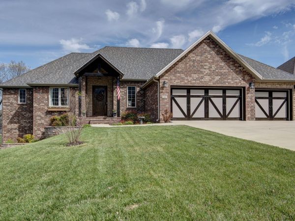347 W Monarchwood Drive, Nixa, MO 65714