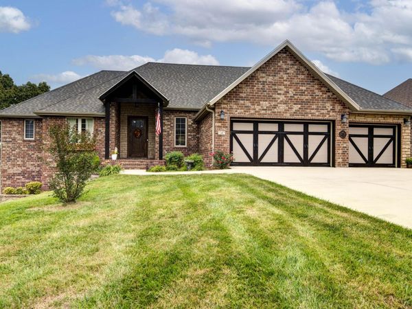 347 W Monarchwood Drive, Nixa, MO 65714