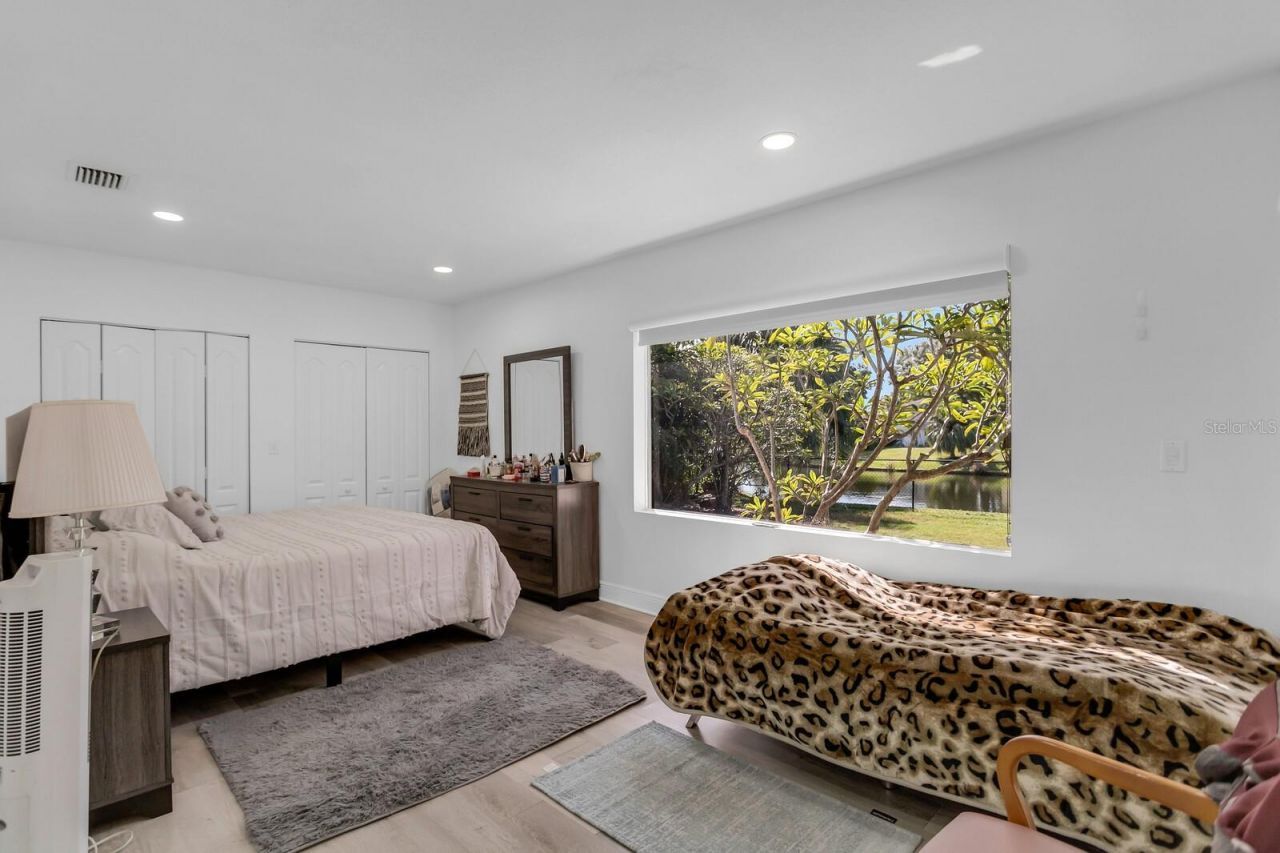 4864 Lake Charles Drive N, Kenneth City, FL 33709 Photo