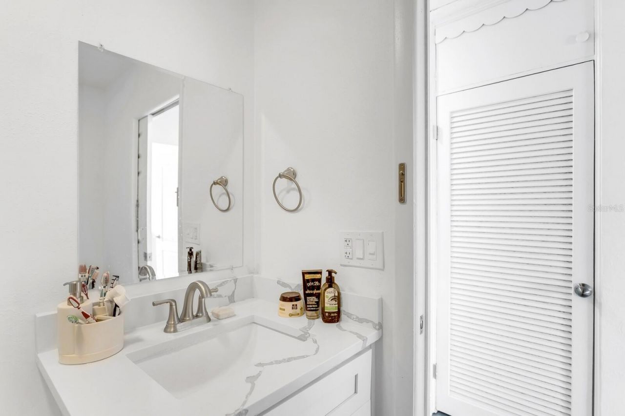 4864 Lake Charles Drive N, Kenneth City, FL 33709 Photo