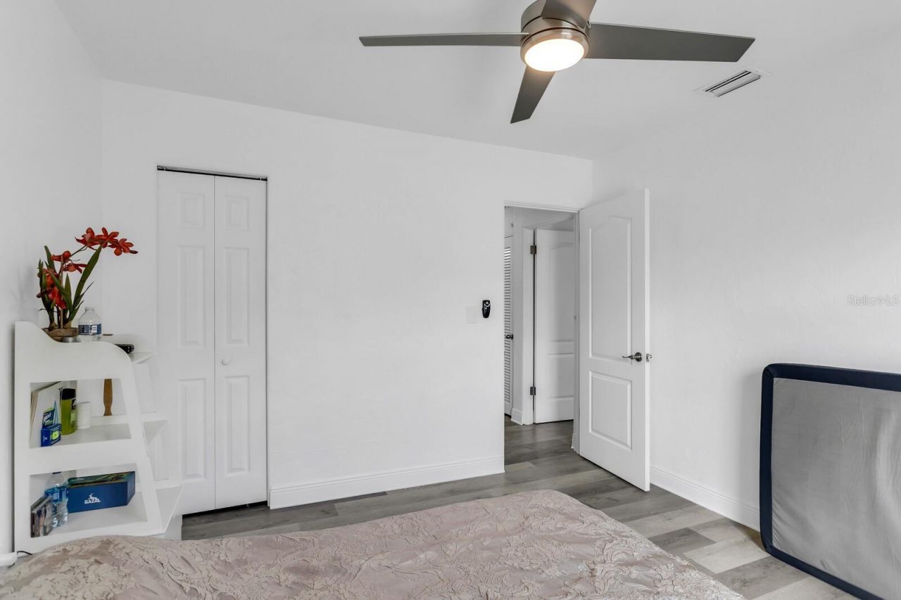 4864 Lake Charles Drive N, Kenneth City, FL 33709 Photo