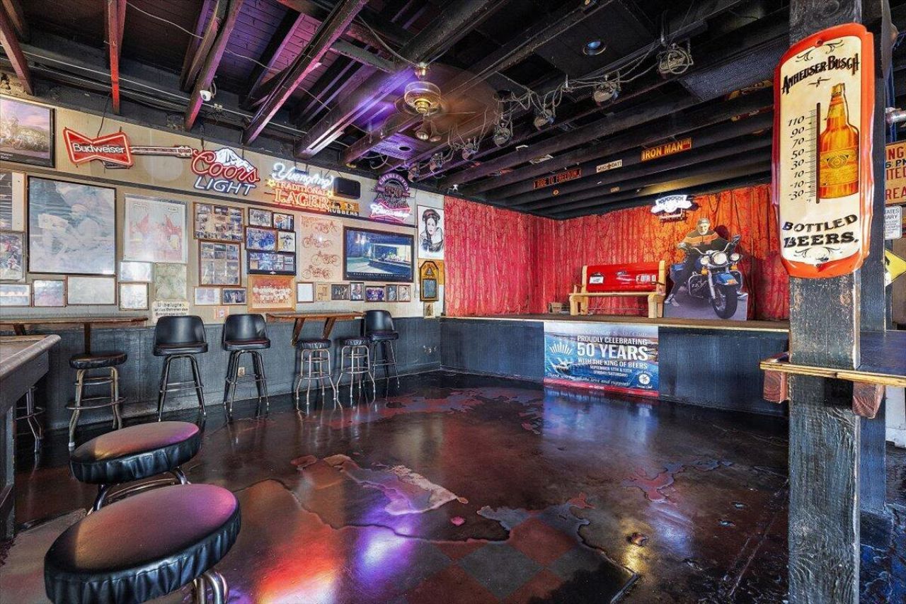 7 Center Street Photo 19