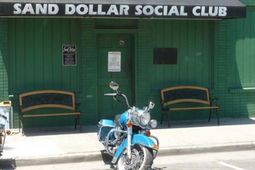 7 Center Street photo 4