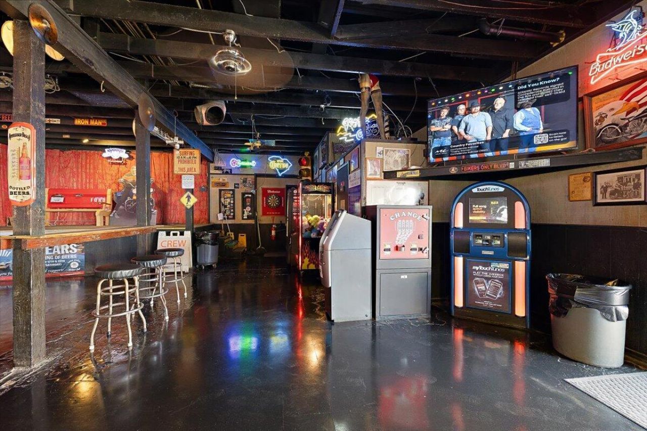 7 Center Street Photo 25