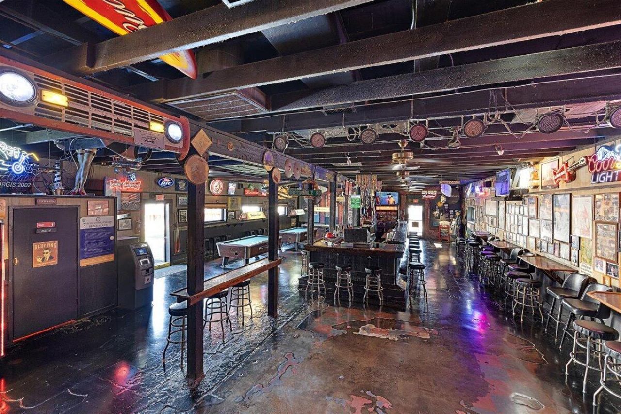 7 Center Street Photo 28