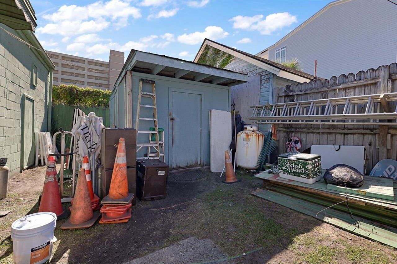 7 Center Street Photo 44