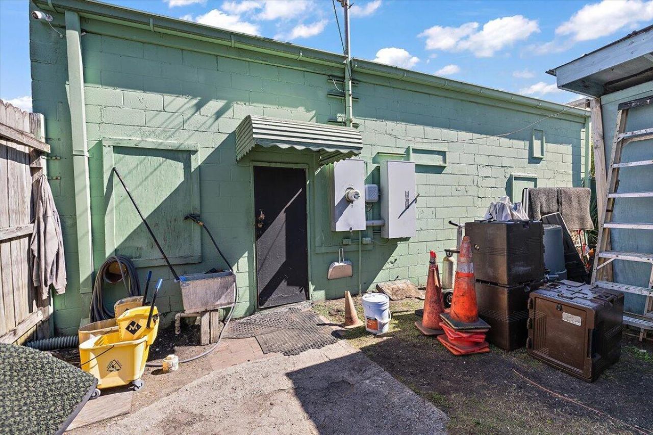 7 Center Street Photo 45