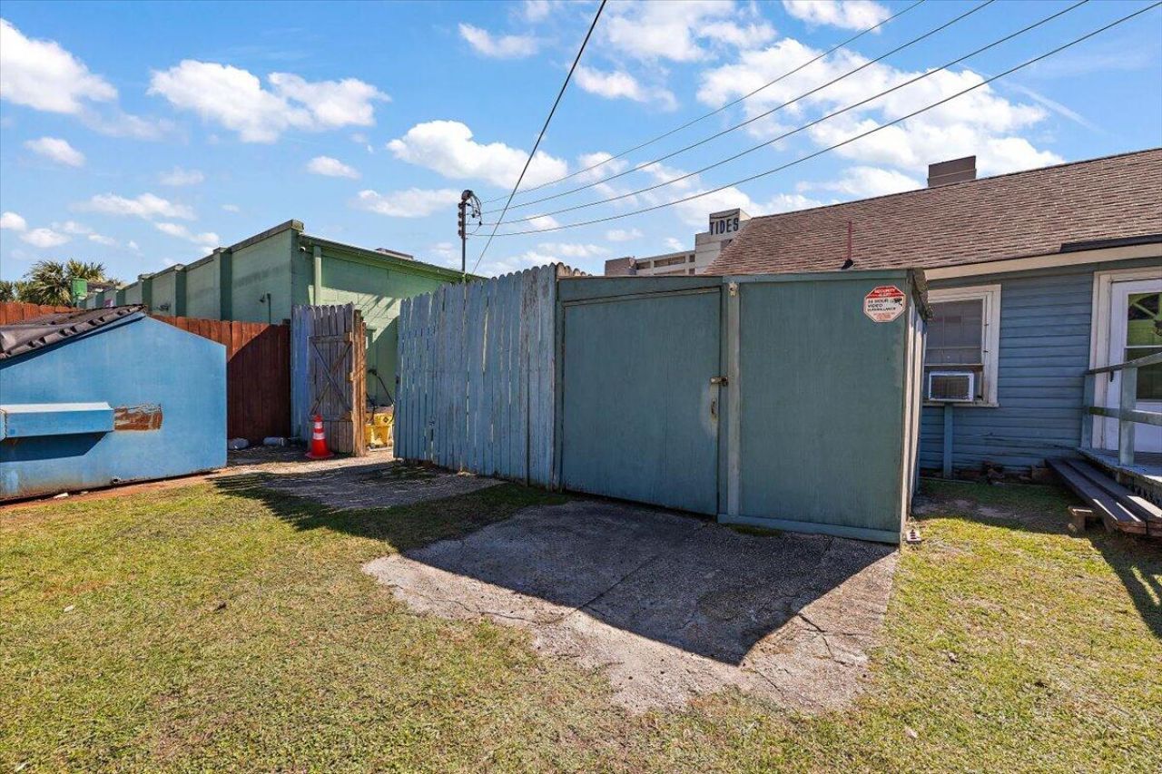 7 Center Street Photo 46