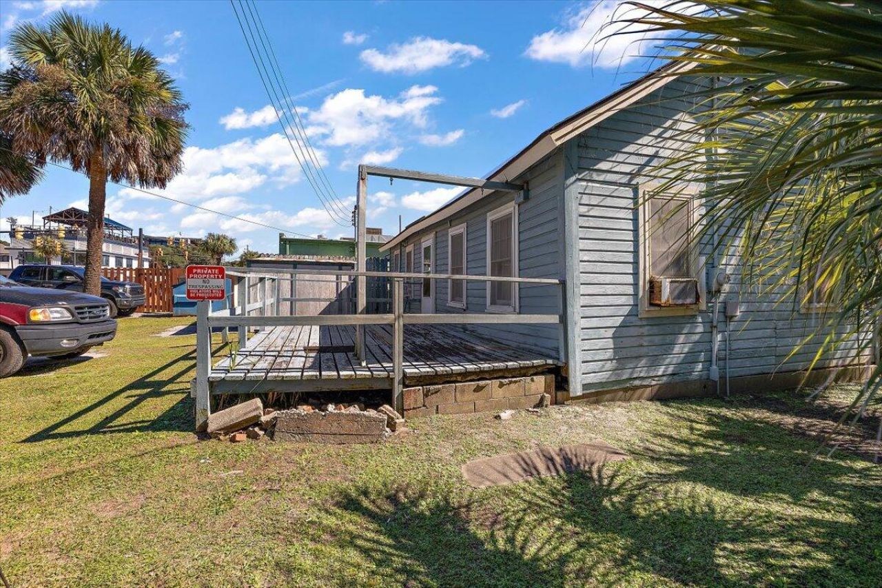 7 Center Street Photo 49