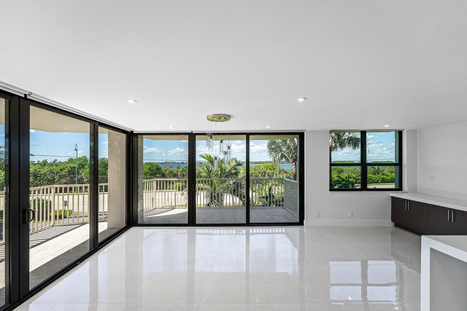 5480 N Ocean Drive, Unit B1c, Singer Island, FL 33404 Photo