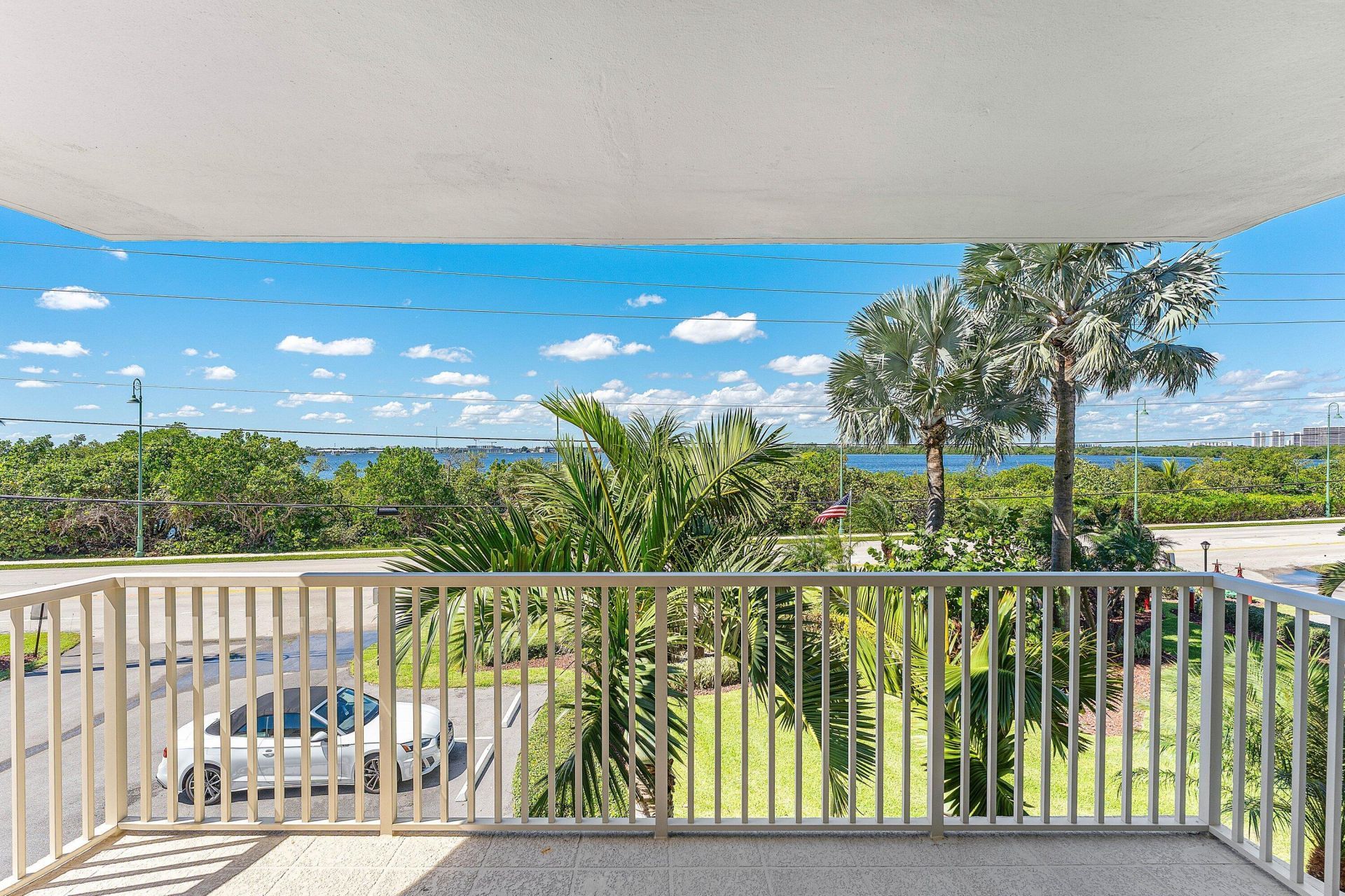 5480 N Ocean Drive, Unit B1c, Singer Island, FL 33404 Photo