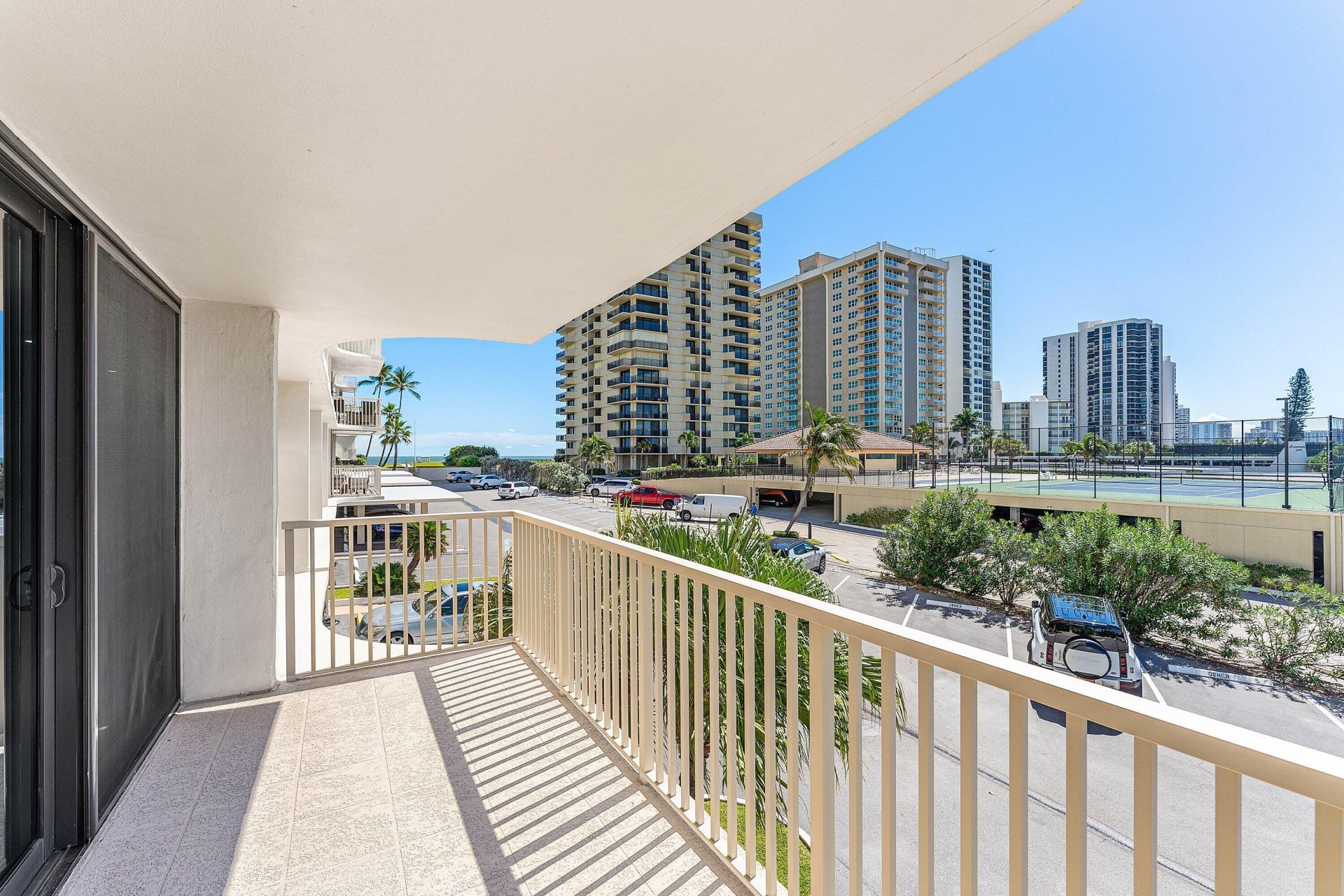 5480 N Ocean Drive, Unit B1c, Singer Island, FL 33404 Photo