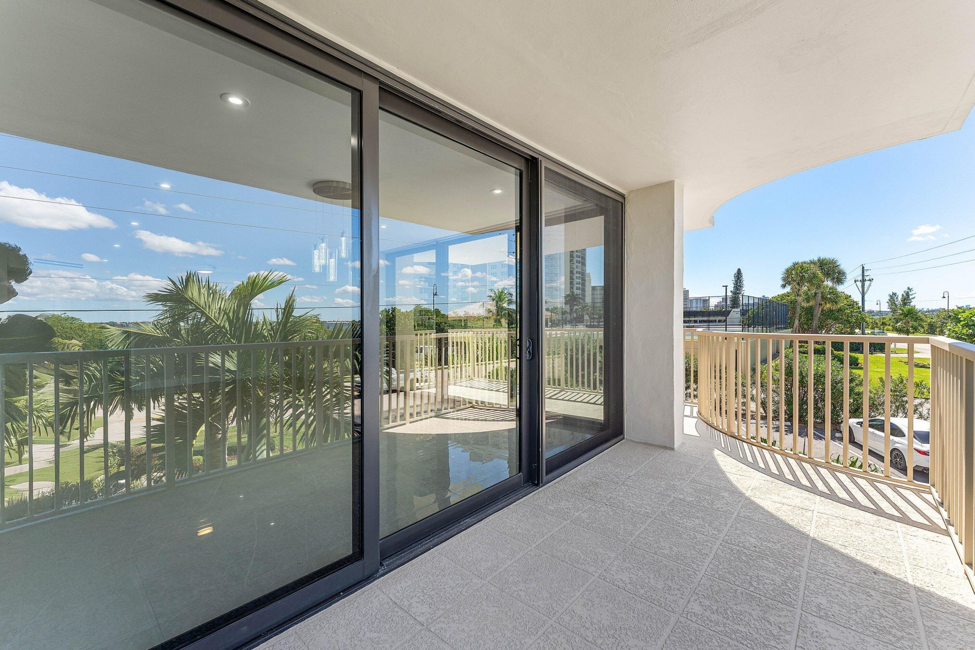 5480 N Ocean Drive, Unit B1c, Singer Island, FL 33404 Photo