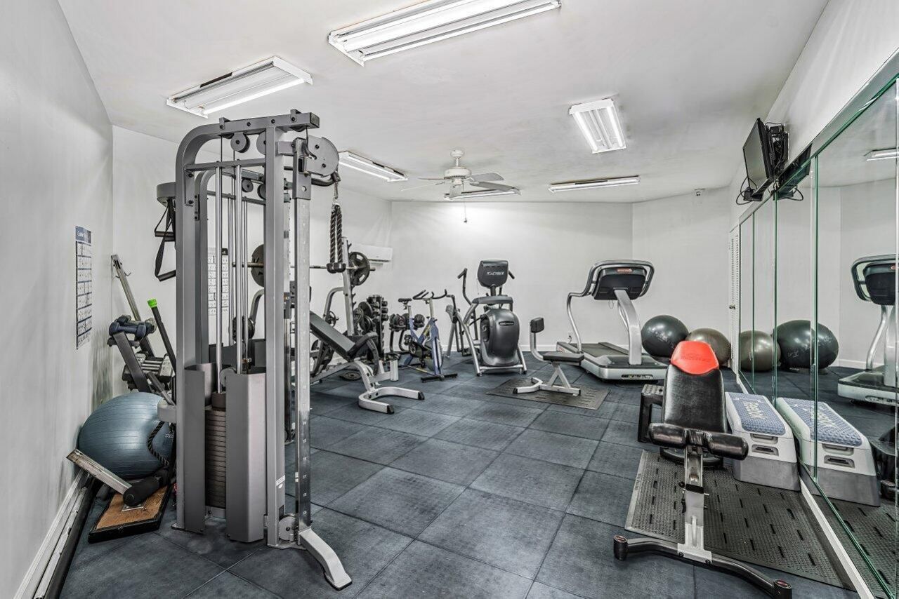 5480 N Ocean Drive, Unit B1c, Singer Island, FL 33404 Photo